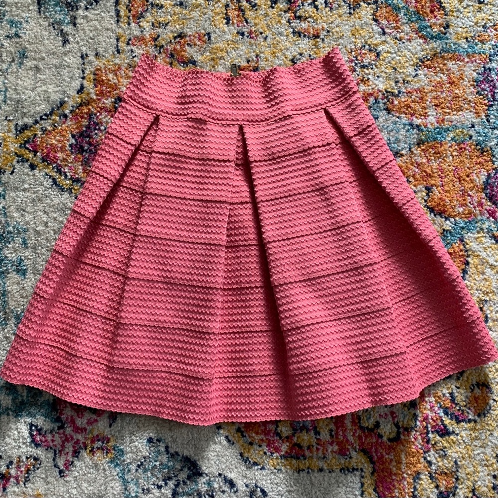 Pink pleated skirt